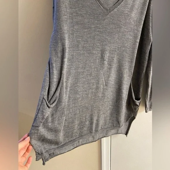 Eileen Fisher Gray V-Neck sweater merino wool lagenlook slouchy Large - Picture 4 of 7